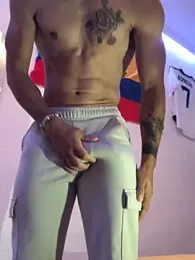 Charlyhot_69 webcam model stream image