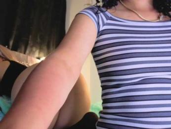 gema-n-aria webcam model stream image