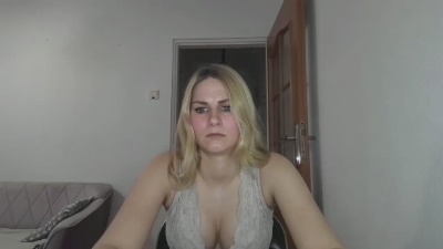 DagmarieHoney webcam model stream image