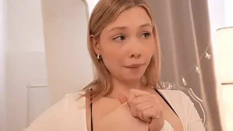 april_blush webcam stripchat model stream image