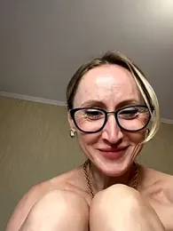 LauraDavis webcam model stream image