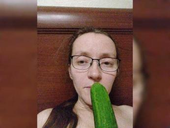 Warm-Nuar webcam model stream image