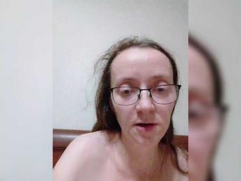 Warm-Nuar webcam model stream image
