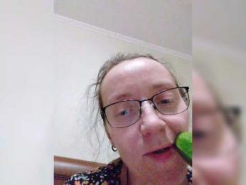 Warm-Nuar webcam model stream image