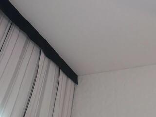 Bela Evans webcam model stream image