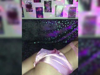 -Money- webcam model stream image
