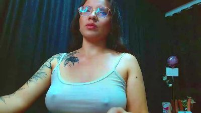 kharlamorrys_ webcam model stream image