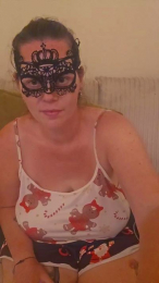 AstridXOX webcam model stream image