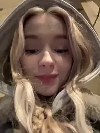 -teenytiny- webcam model stream image