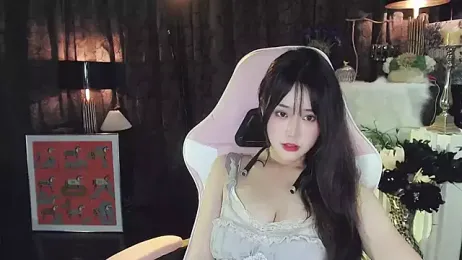 Cartier-__Daji- webcam model stream image