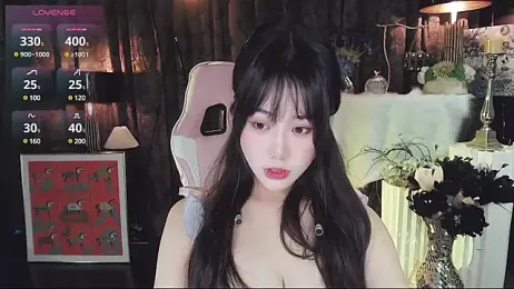 Cartier-__Daji- webcam model stream image