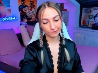 amelia-six webcam model stream image