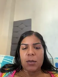 Indiazinhax webcam model stream image