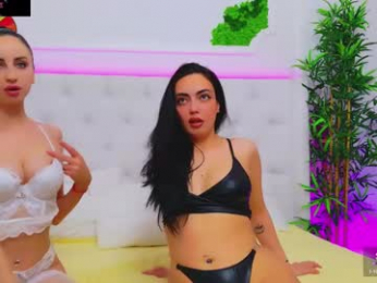 moon_raisaa webcam model stream image