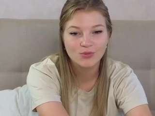lunabruoks webcam model stream image