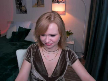BellaSmitss webcam bongacams model stream image