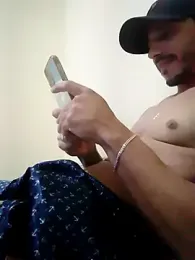 M1chup webcam model stream image