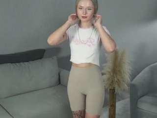 udelebales webcam model stream image