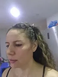 Nina_vallon webcam model stream image