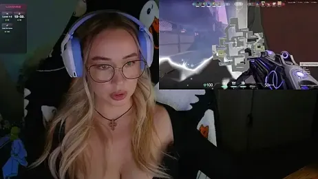 Emili1- webcam model stream image