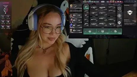 Emili1- webcam model stream image