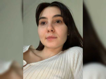 Lola-li webcam model stream image