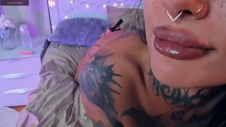 CharimgSabrina webcam model stream image