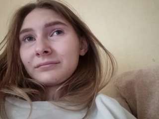 luciennebronaugh webcam model stream image