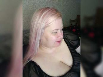 SashaLyubov webcam bongacams model stream image