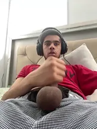 iLoveGirlsOnlyStr8Asf webcam stripchat model stream image