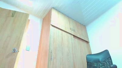 lu7_ webcam model stream image