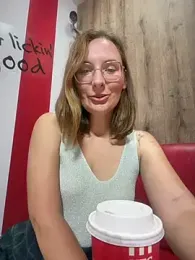 The_Snowwhitee webcam stripchat model stream image