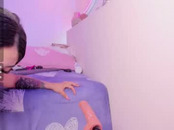 roxannegomez_ webcam model stream image