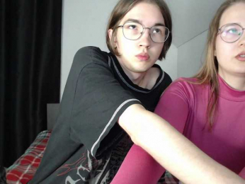 NpsButHot webcam model stream image