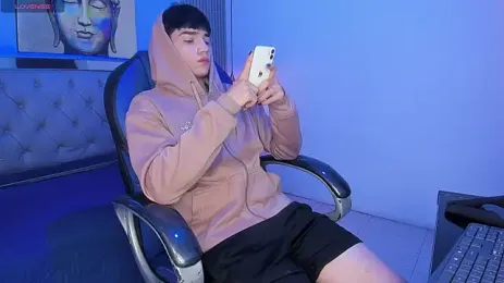 SamBlack_ webcam model stream image