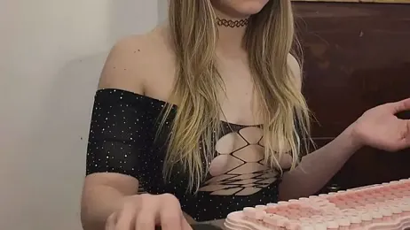 Elnonoykeila77 webcam stripchat model stream image