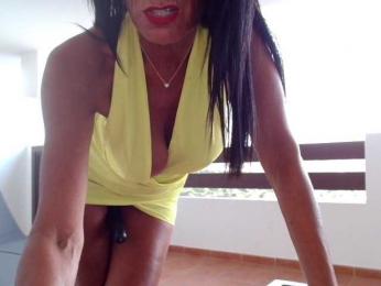 MilfFrenchy webcam bongacams model stream image