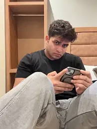 Vihaaanfucks webcam model stream image