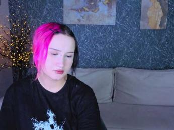 Ekimmj-age webcam model stream image
