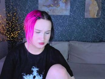 Ekimmj-age webcam model stream image