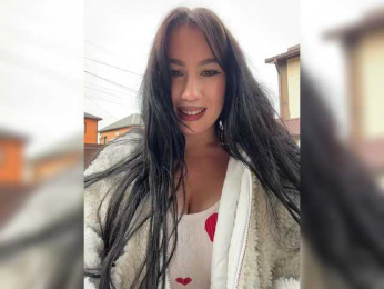 CurvyWoman- webcam model stream image