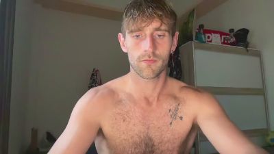 LukeGunn webcam model stream image