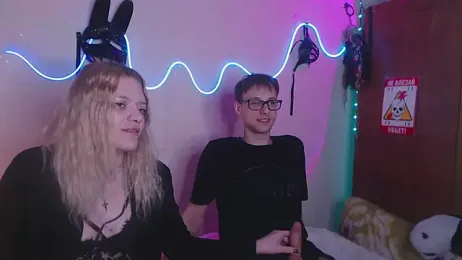 Your_Horny_Friends webcam model stream image