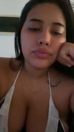 Queen1992 webcam cam4 model stream image