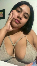 Queen1992 webcam model stream image