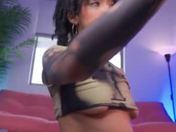 cooper_reds webcam model stream image