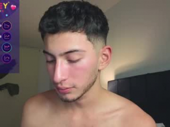 ethan_skiny_ webcam model stream image