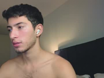 ethan_skiny_ webcam model stream image