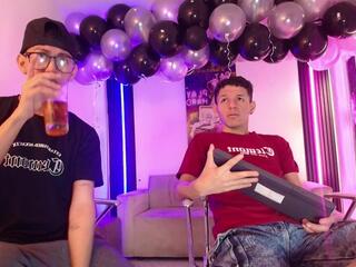 Carlos & Rayan webcam model stream image