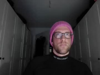 moms_little_monster webcam model stream image